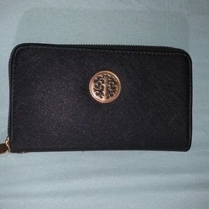 Dasein Zip Around Emblem Wallet Purse.